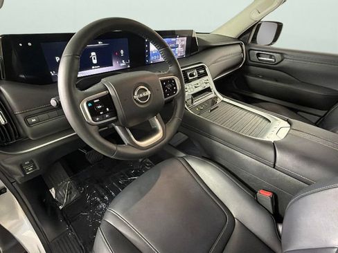 Used 2025 Nissan Armada SV RWD image 18
