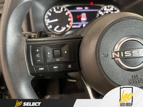 Used 2024 Nissan Rogue SV AWD/4WD image 14