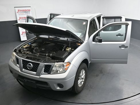 Used 2017 Nissan Frontier SV image 26