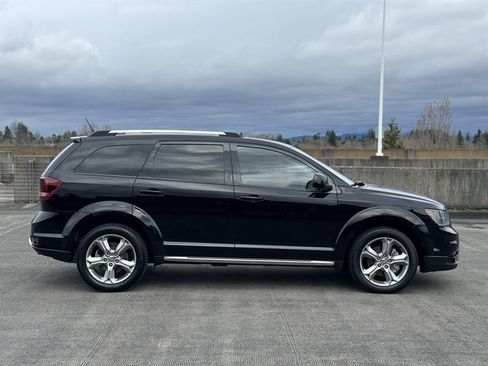 Used 2017 Dodge Journey Crossroad image 6