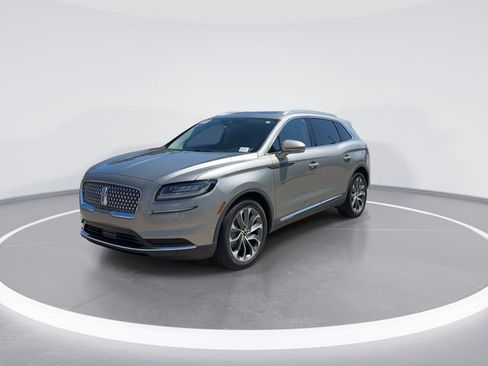 Certified 2023 Lincoln Nautilus Reserve w/ Equipment Group 201A FWD image 3