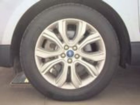 Used 2022 Ford Edge Titanium image 7