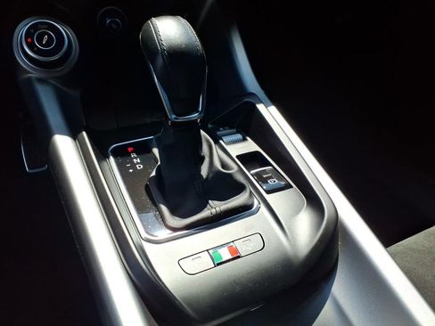 Used 2024 Alfa Romeo Tonale Veloce AWD/4WD image 9