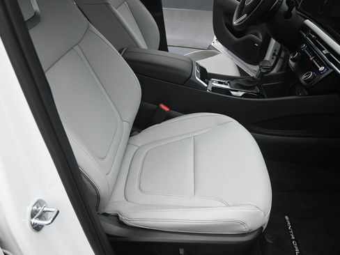 Used 2025 Hyundai Santa Cruz Limited image 34