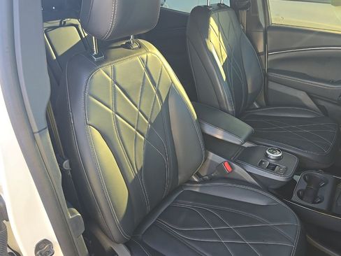 Used 2024 Ford Mustang Mach-E Select RWD image 3