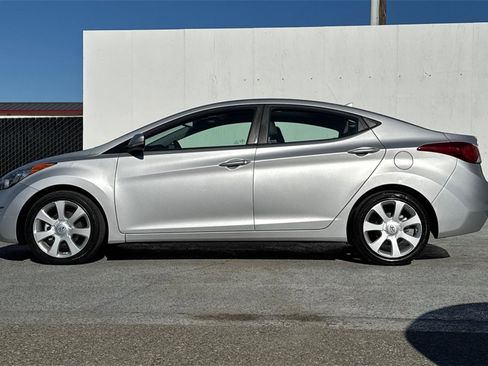 Used 2013 Hyundai Elantra Limited image 7