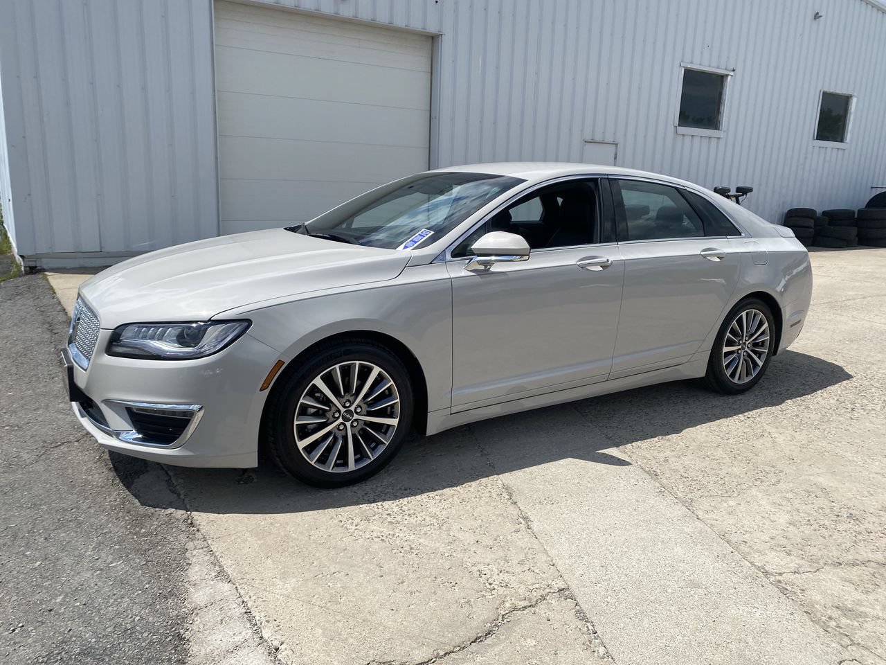Used 2020 Lincoln MKZ AWD w/ Convenience Package image 4