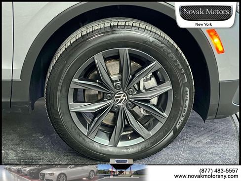 Used 2023 Volkswagen Tiguan SE image 9