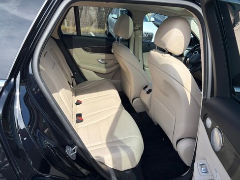 Used 2016 Mercedes-Benz GLC 300 4MATIC image 33