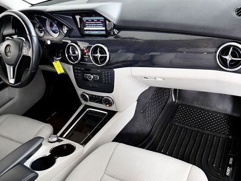 Used 2014 Mercedes-Benz GLK 250 BlueTEC 4MATIC image 24