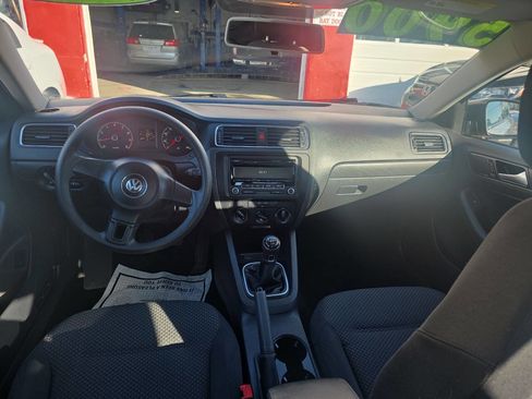 Used 2014 Volkswagen Jetta S image 7