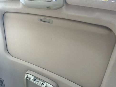 Used 2008 Toyota Sequoia Limited image 22