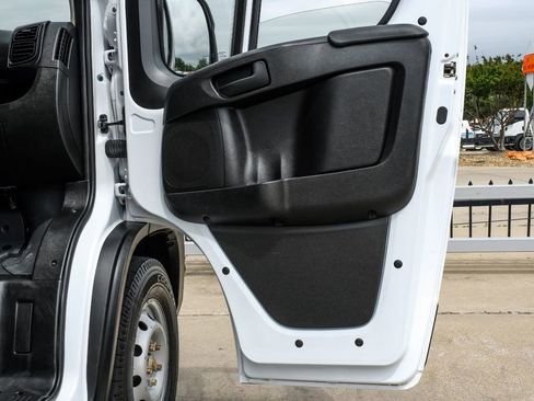 Used 2023 RAM ProMaster 2500 FWD image 40