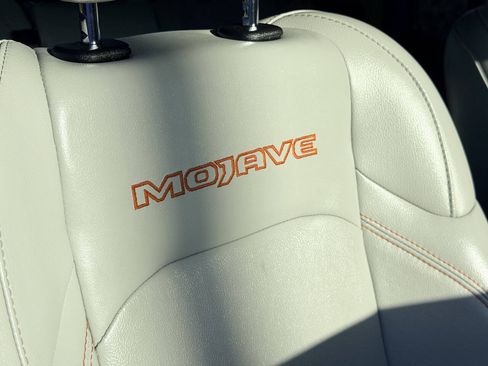 Used 2021 Jeep Gladiator Mojave AWD/4WD image 26