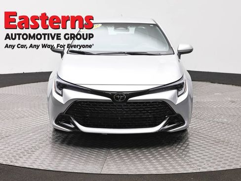 Used 2024 Toyota Corolla SE w/ SE Package FWD image 2