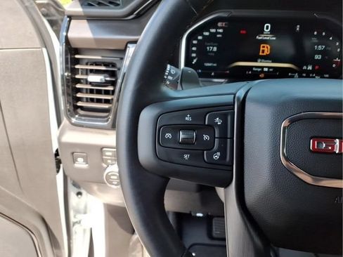 Used 2026 GMC Sierra 1500 AT4 w/ LPO, Black Badging Package AWD/4WD image 24