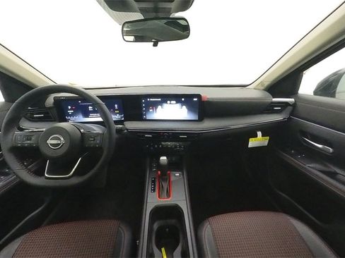 New 2025 Nissan Kicks SR w/ SR Premium Package image 22