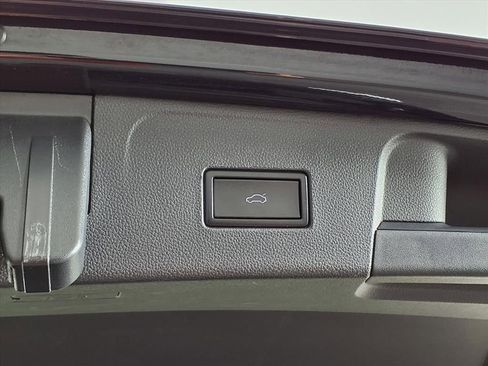 Used 2021 Volkswagen Atlas SE w/ Panoramic Sunroof Package image 16