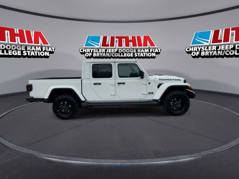 New 2026 Jeep Gladiator Sport image 9