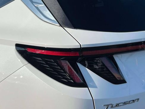 Certified 2023 Hyundai Tucson SEL AWD/4WD image 10