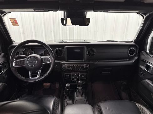 Used 2021 Jeep Wrangler Unlimited Sahara AWD/4WD image 14