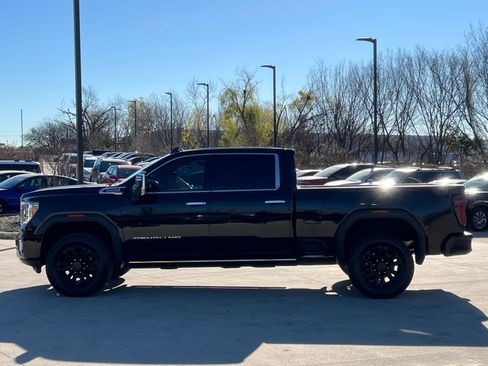 Used 2023 GMC Sierra 2500 Denali w/ Denali Black Diamond Edition image 6