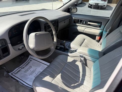 Used 1996 Chevrolet Impala SS RWD image 13
