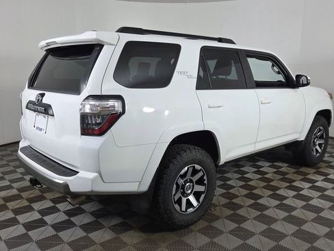 Used 2019 Toyota 4Runner TRD Off-Road Premium AWD/4WD image 9