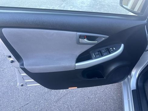 Used 2013 Toyota Prius Two image 10