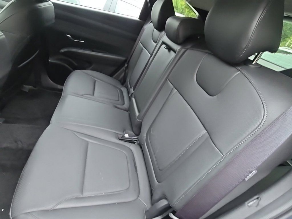 Used 2025 Hyundai Tucson SEL FWD image 11