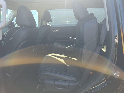 Used 2025 INFINITI QX80 Pure RWD image 5