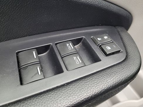 Used 2018 Honda Pilot EX image 27