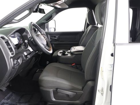 Used 2024 RAM 3500 Tradesman w/ Safety Group image 31