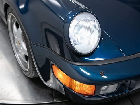 Used 1992 Porsche 911 Turbo image 12