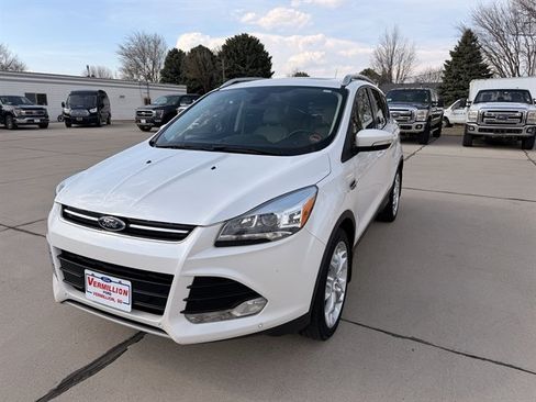 Used 2014 Ford Escape Titanium w/ Equipment Group 401A AWD/4WD image 9