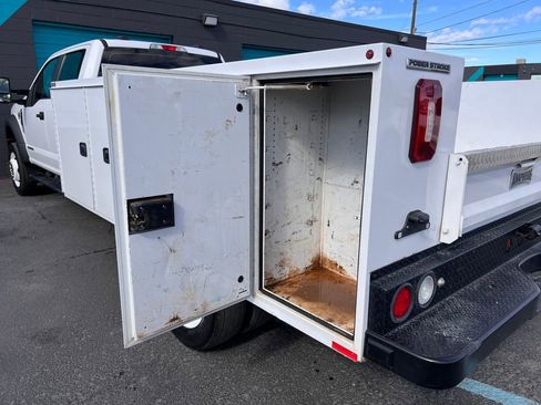 Used 2022 Ford F550 XL w/ Power Equipment Group image 22