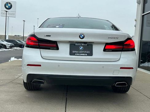 Certified 2022 BMW 530i xDrive w/ Premium Package image 8