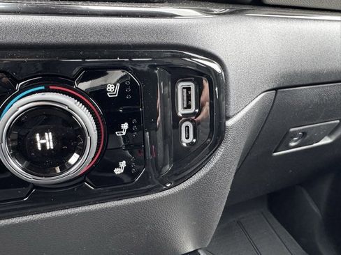 New 2026 Chevrolet Silverado 2500 ZR2 image 17