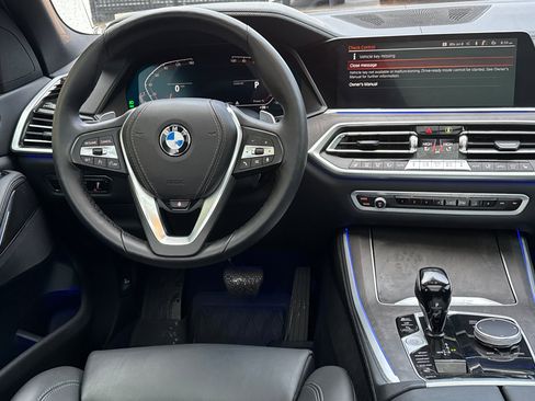 Used 2022 BMW X5 xDrive40i w/ Premium Package image 14