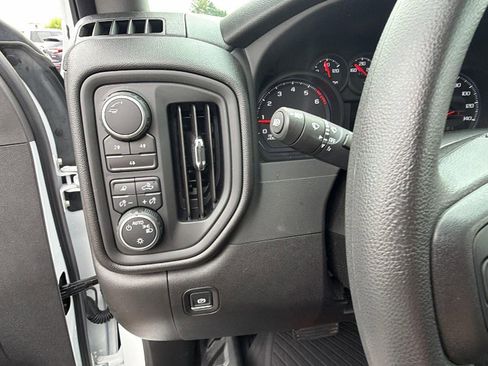 Used 2025 Chevrolet Silverado 2500 W/T w/ WT Convenience Package AWD/4WD image 15