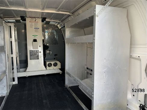 Used 2014 Ford E-350 and Econoline 350 Super Duty RWD image 13
