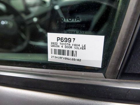 Certified 2022 Toyota RAV4 LE FWD image 25