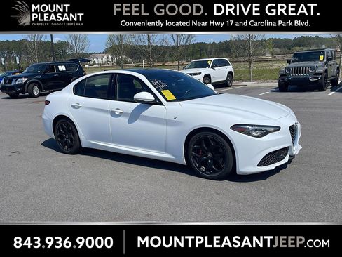 Used 2023 Alfa Romeo Giulia Ti image 1