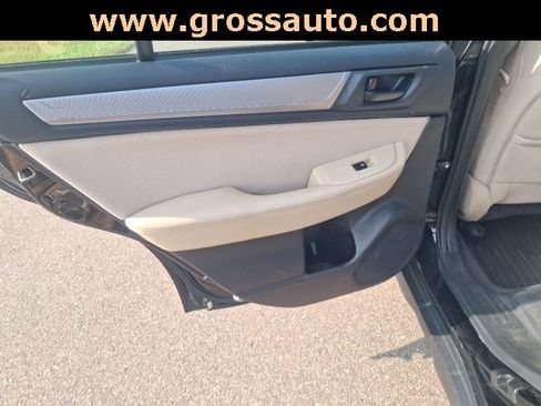 Used 2017 Subaru Outback 2.5i image 11