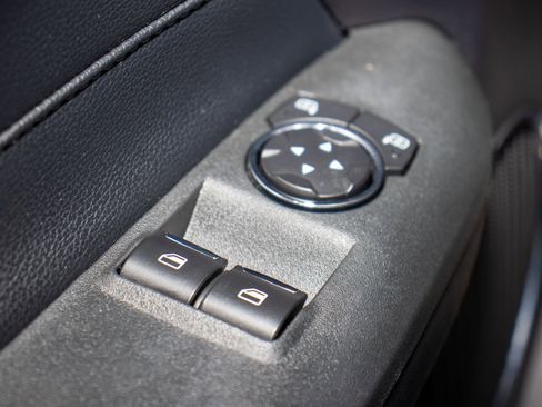 Used 2019 Ford Mustang Premium w/ Ecoboost Performance Package image 23