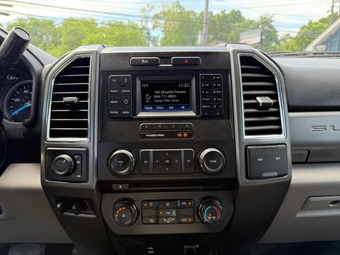 Used 2017 Ford F350 XLT AWD/4WD image 22