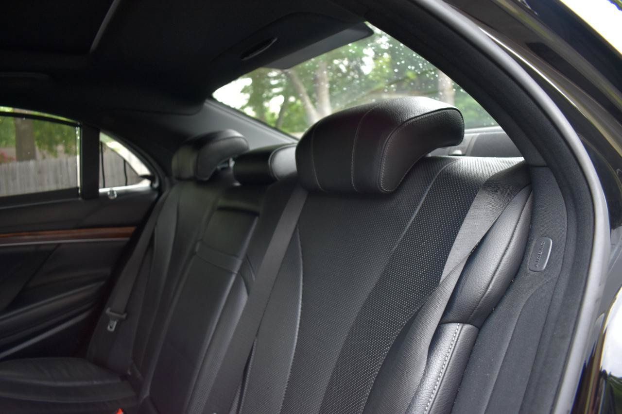 Used 2015 Mercedes-Benz S 550 Sedan image 18