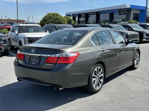 Used 2013 Honda Accord Sport image 8
