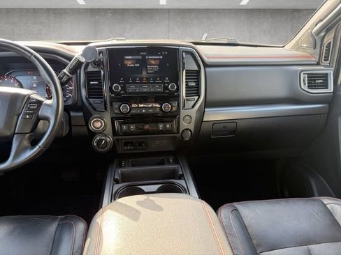 Used 2020 Nissan Titan PRO-4X w/ Pro-4x Convenience Package AWD/4WD image 3