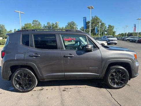 Used 2020 Jeep Renegade Altitude AWD/4WD image 4